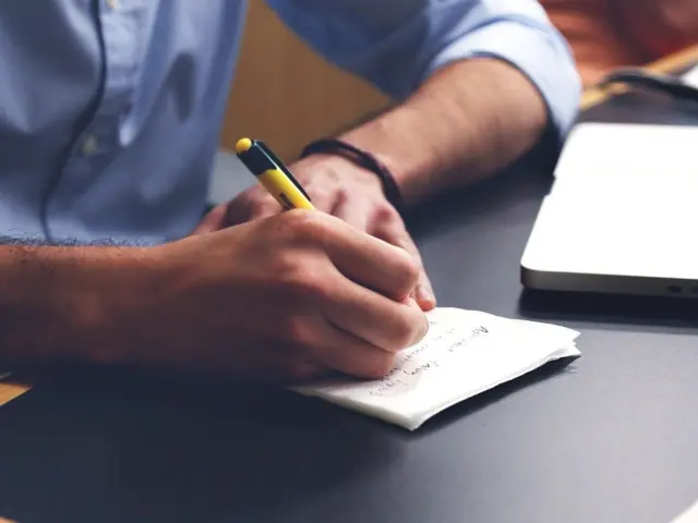 Growth Mindset Statements: 25 Powerful Phrases To Shift Your Thinking (And How To Use Them)