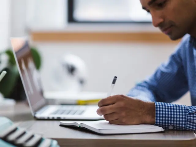 Real-Life Examples Of A Growth Mindset: 7 Practical Stories And Habits To Try
