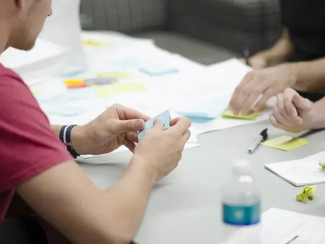 What Is Cognitive Bias? How It Shapes Your Thinking (And How To Spot It)